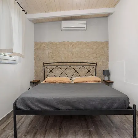 Letizia House Apartment *